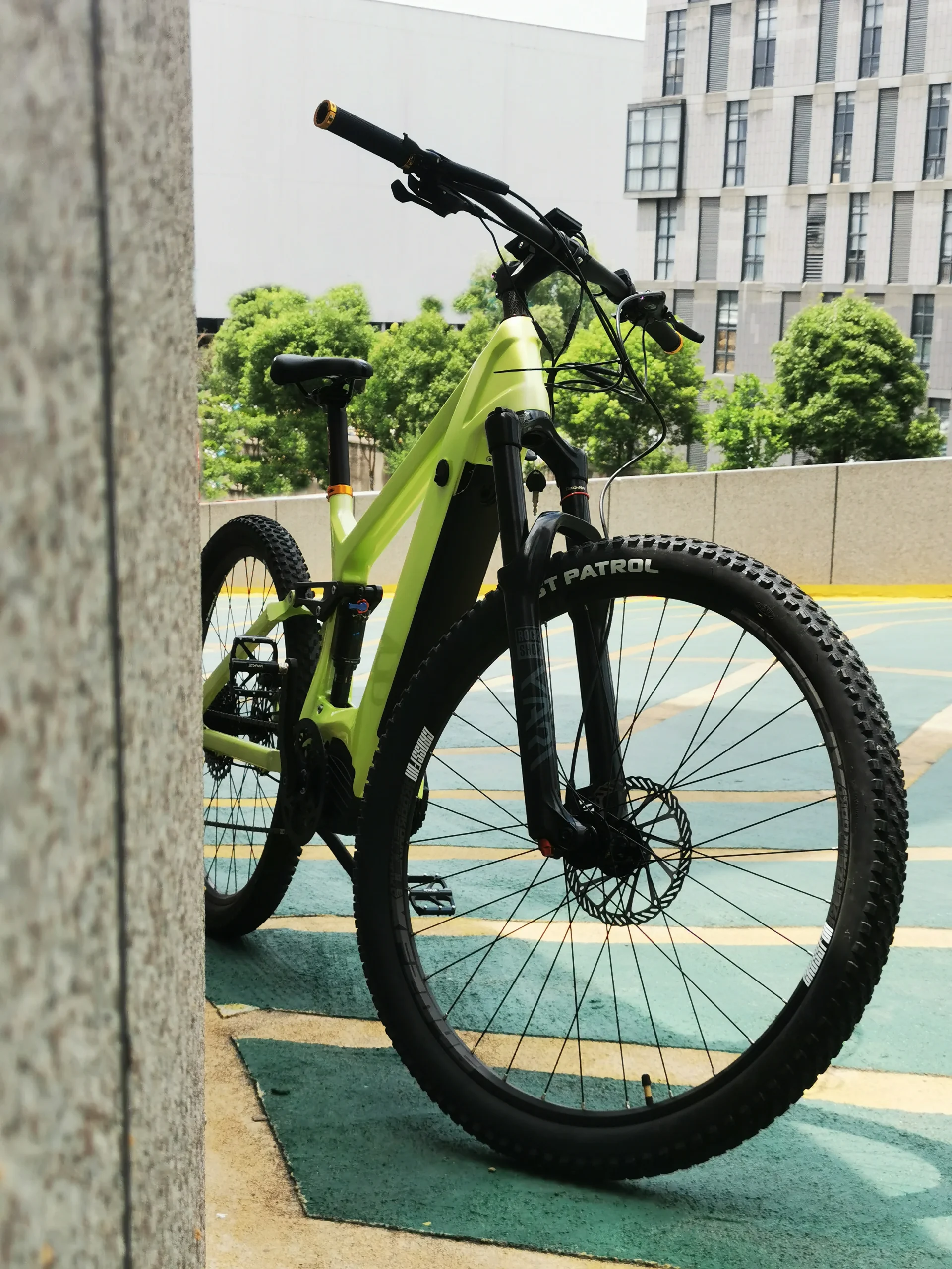 Electric Cruiser Bike Electric Bicycle Dual Shock Absorber